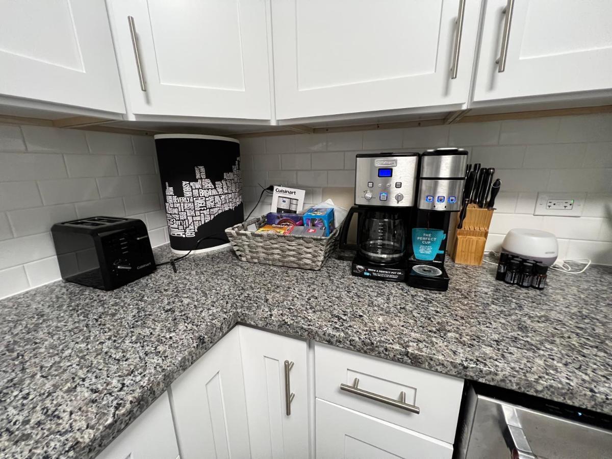 Lovely Logan Square 2-bedroom In
