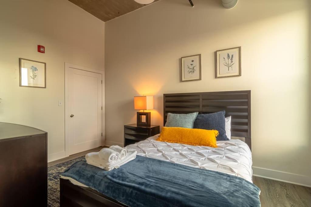 Apartment Mccormick Place Downtown: Luxurious 3br/2ba For 10 Chicago