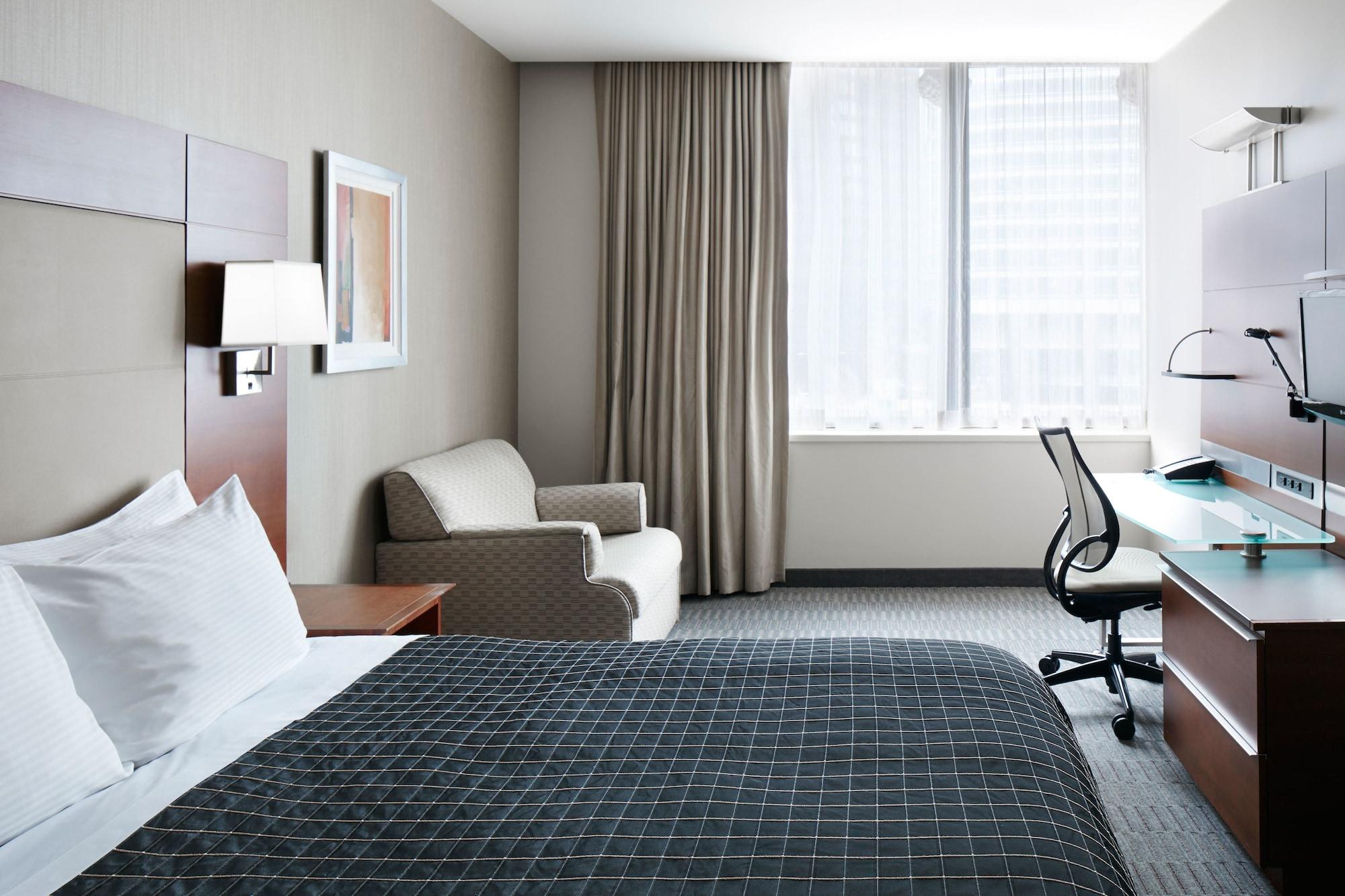 River Hotel 4*