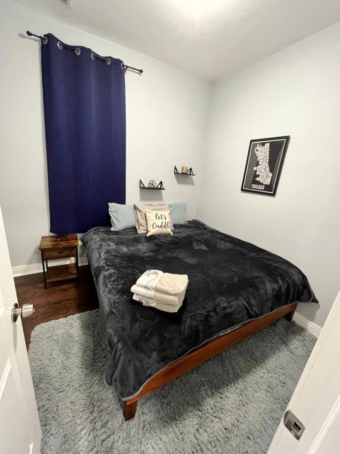 Apartment Lovely Logan Square 2-bedroom In *