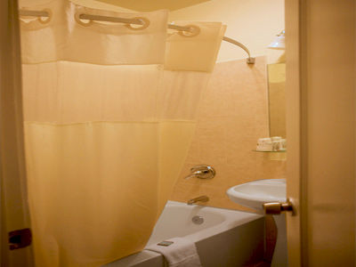Travelodge By Wyndham Downtown