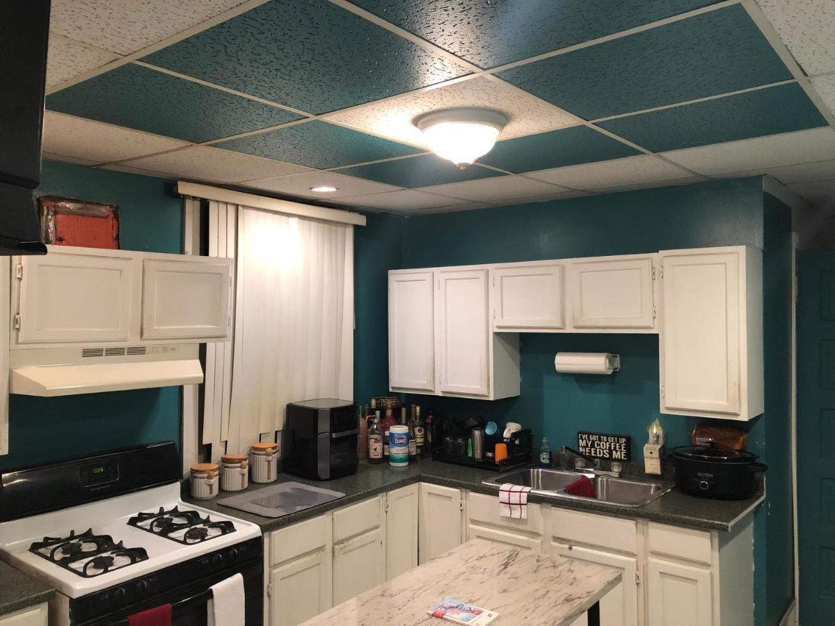 Homestay Cheerful Bedroom Free Parking Approx 15 Mins To Downtown Chicago!