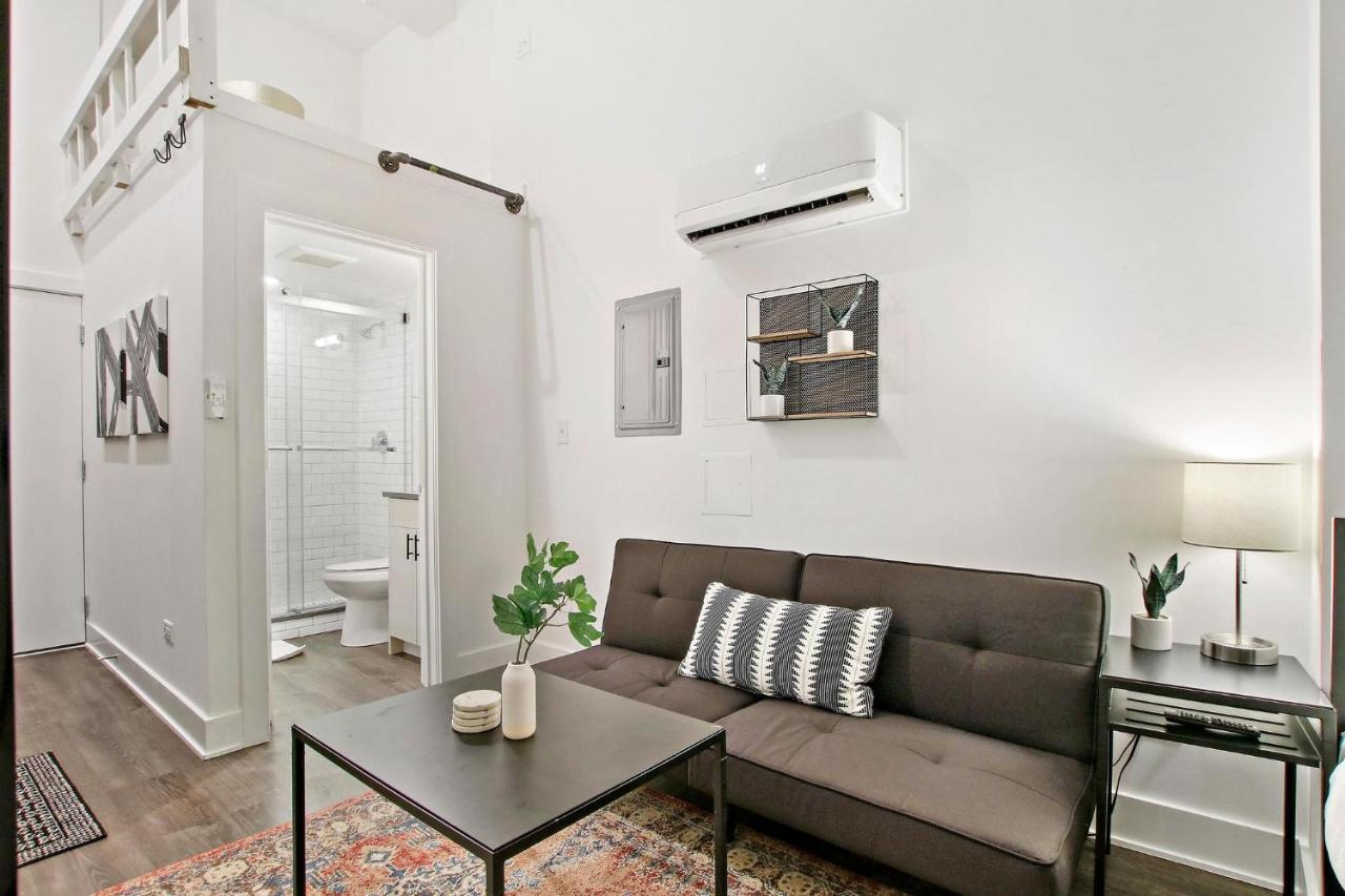 Complete And Minimalist Studio Apt - Wilson 101 Apartment