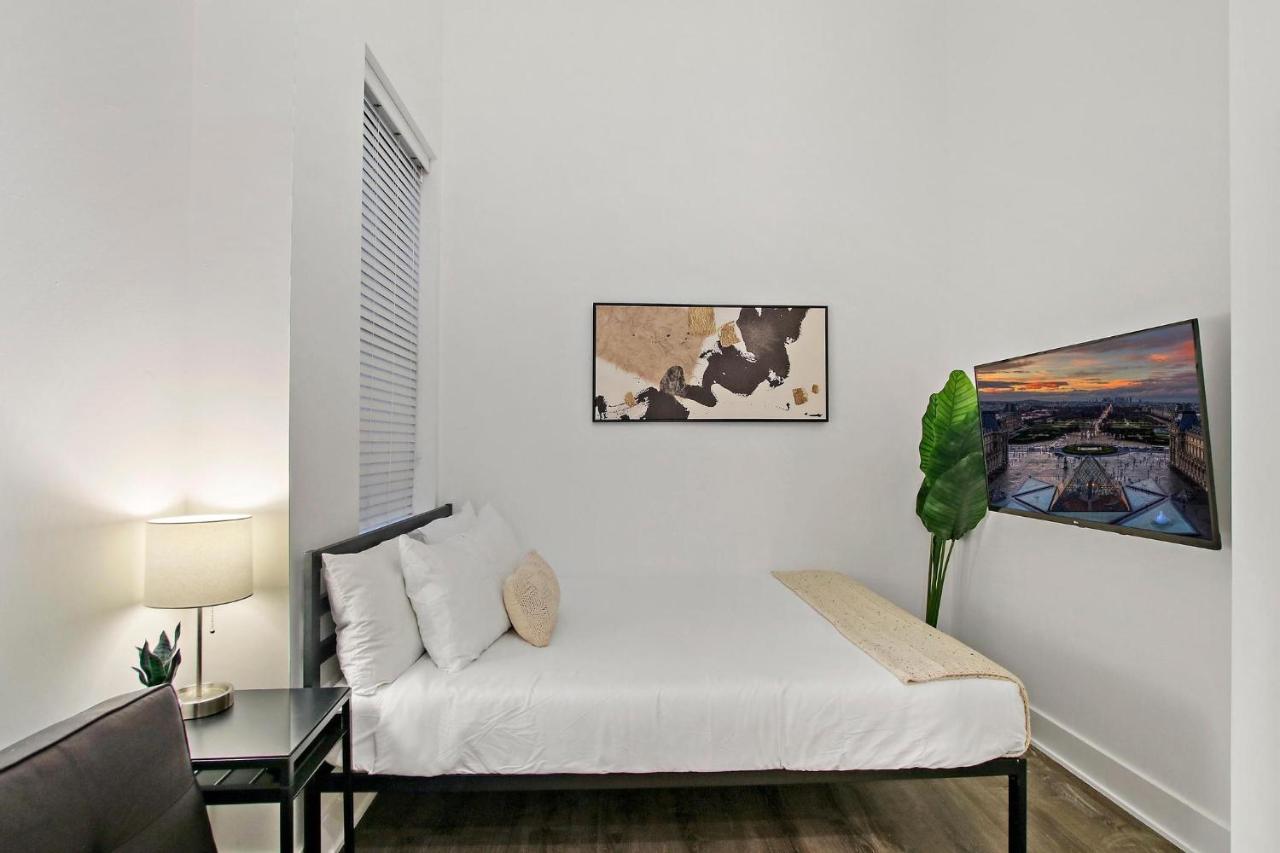 Complete And Minimalist Studio Apt - Wilson 101
