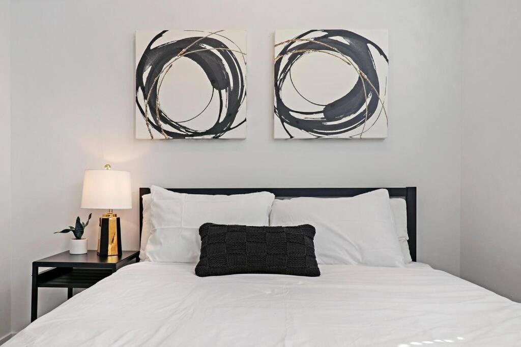 Apartment & Comfy Studio Apt Close To Shops & Dining - Montrose 210 & 212