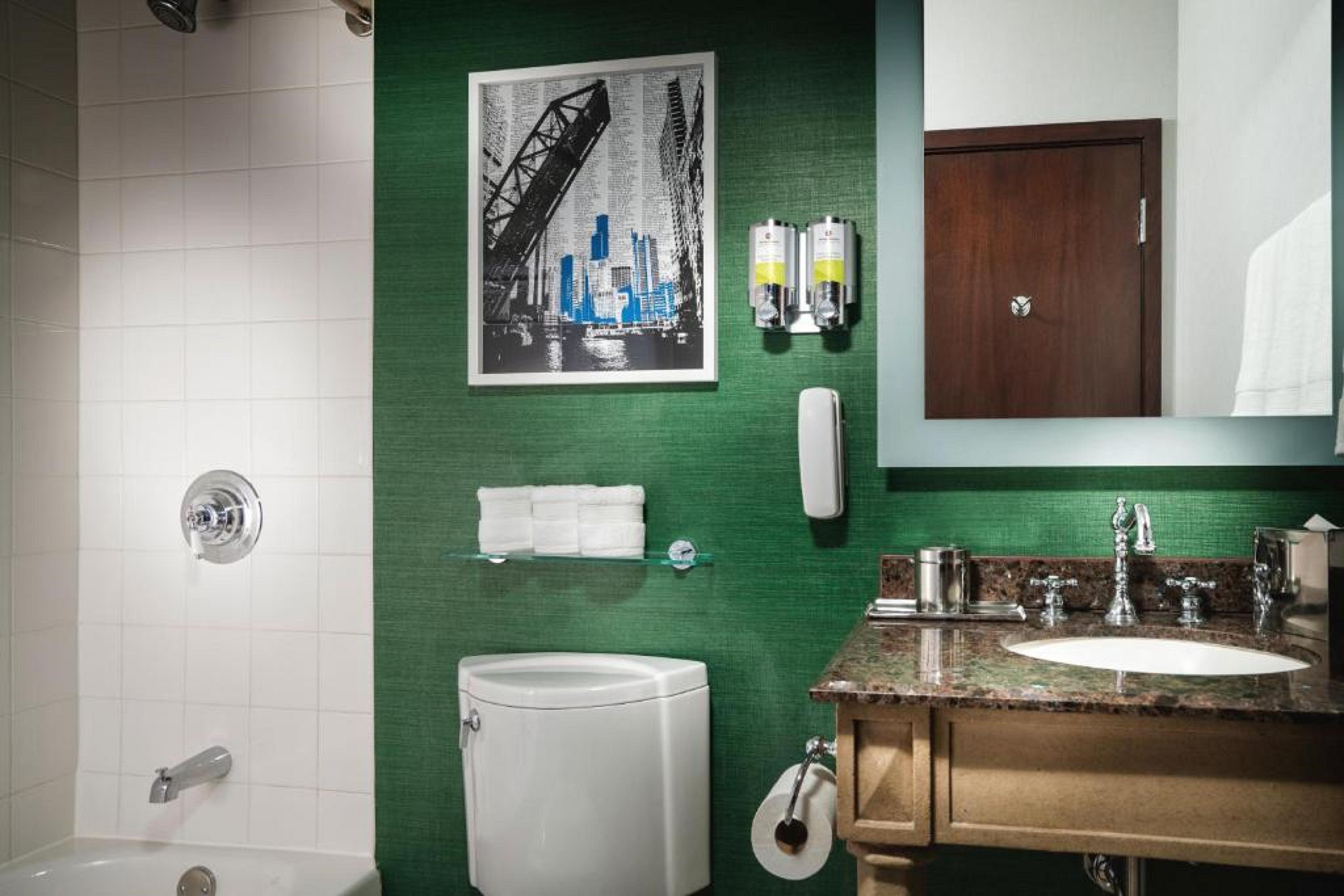 Staypineapple, An Iconic Hotel, The Loop 4* Chicago