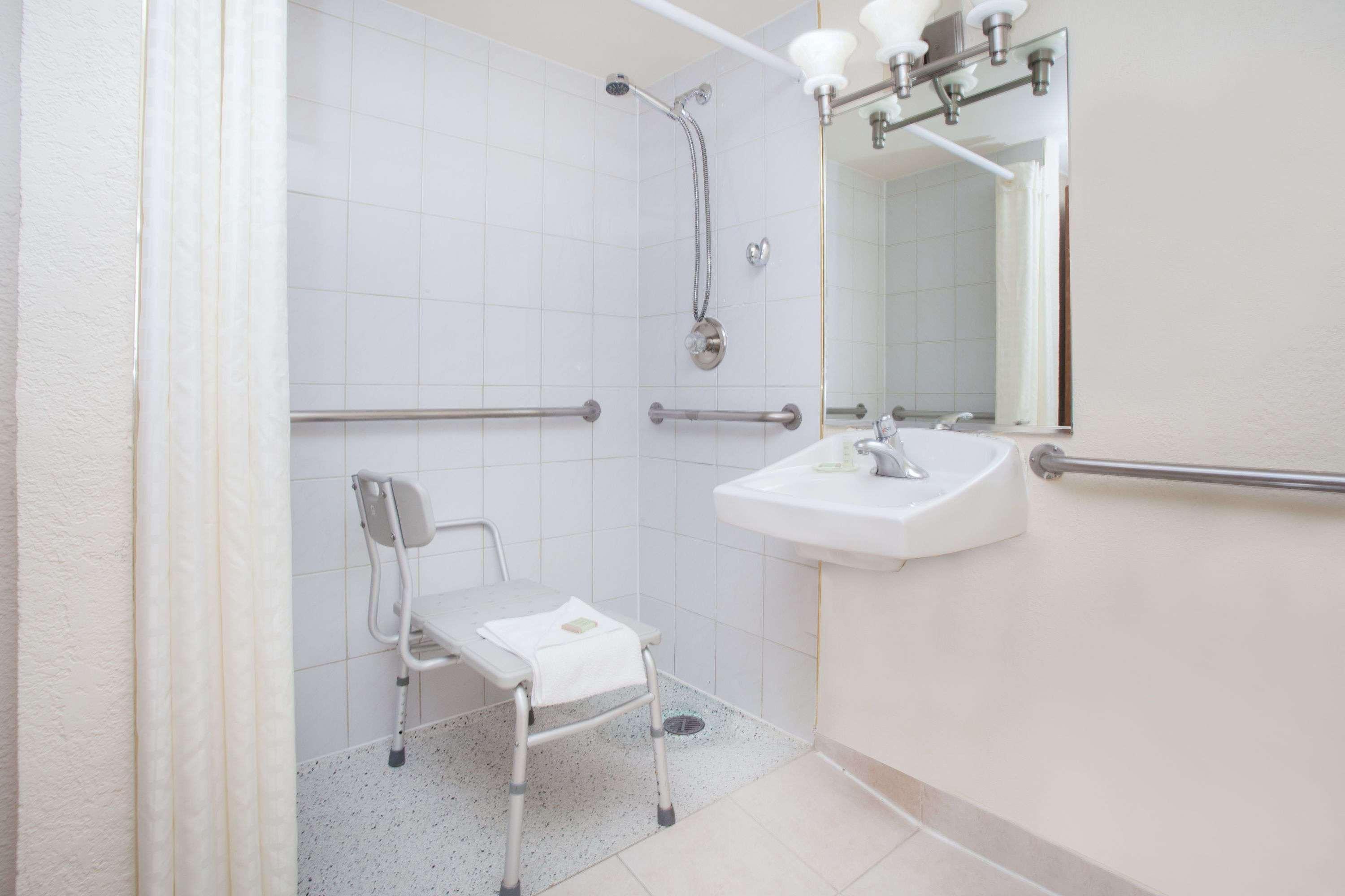 Hotel Super 8 By Wyndham Il 2*