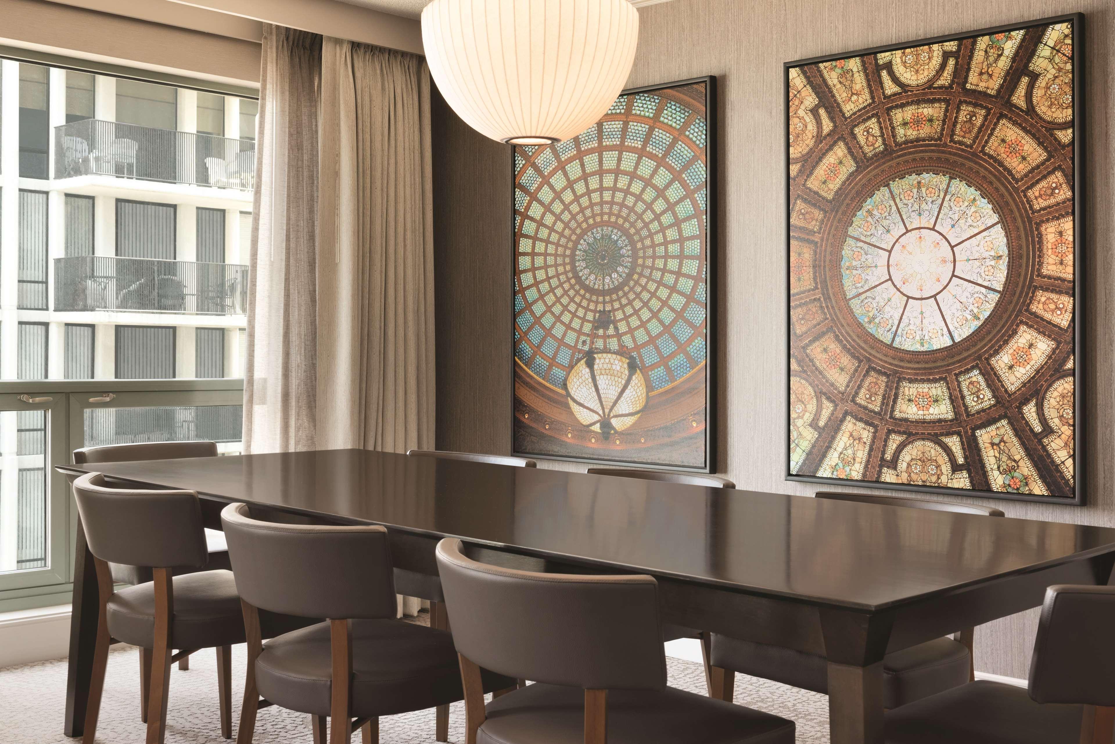 Hilton Magnificent Mile Hotel Chicago