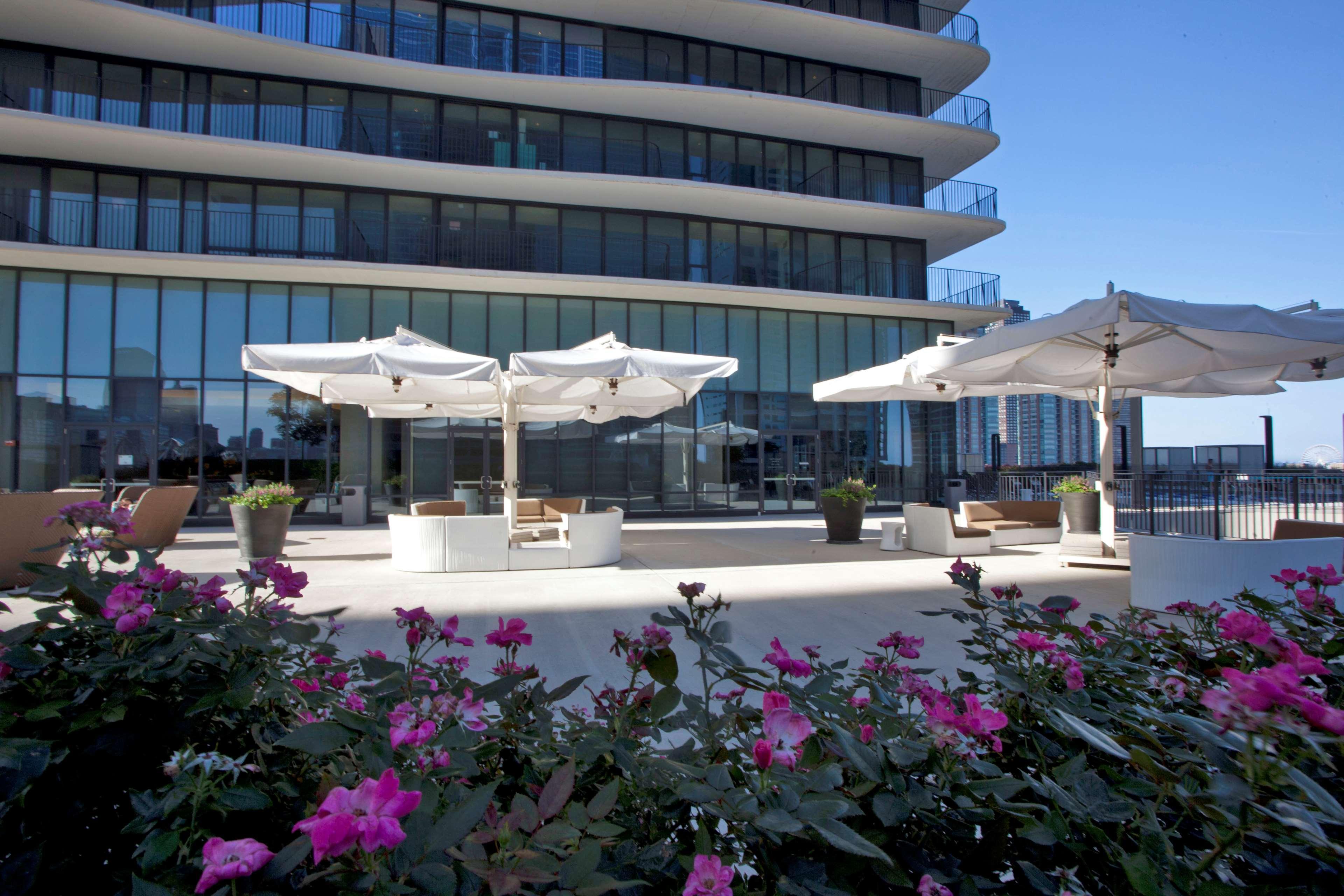 Radisson Blu Aqua Hotel, Hotel