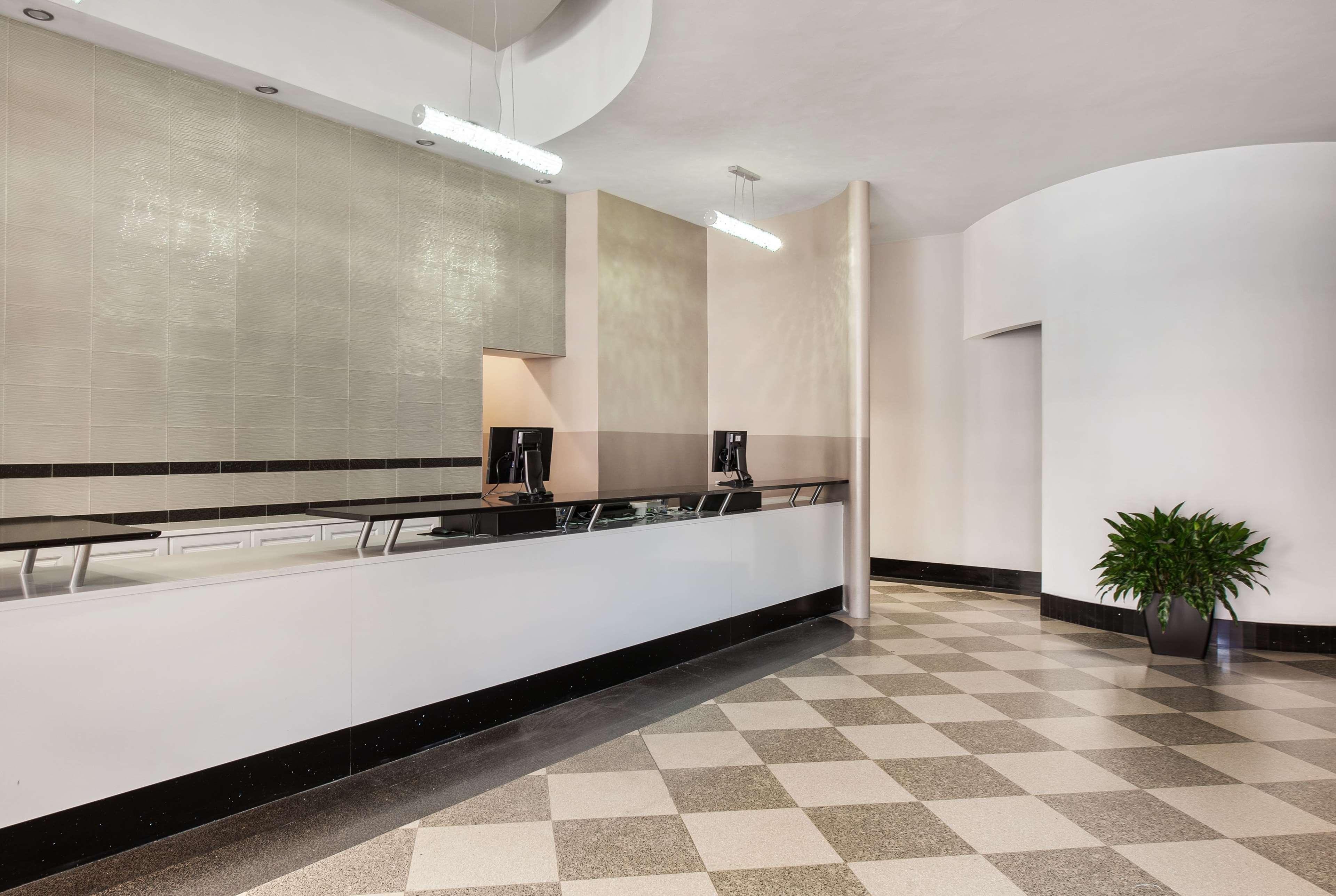 Hotel Travelodge By Wyndham Downtown 2*