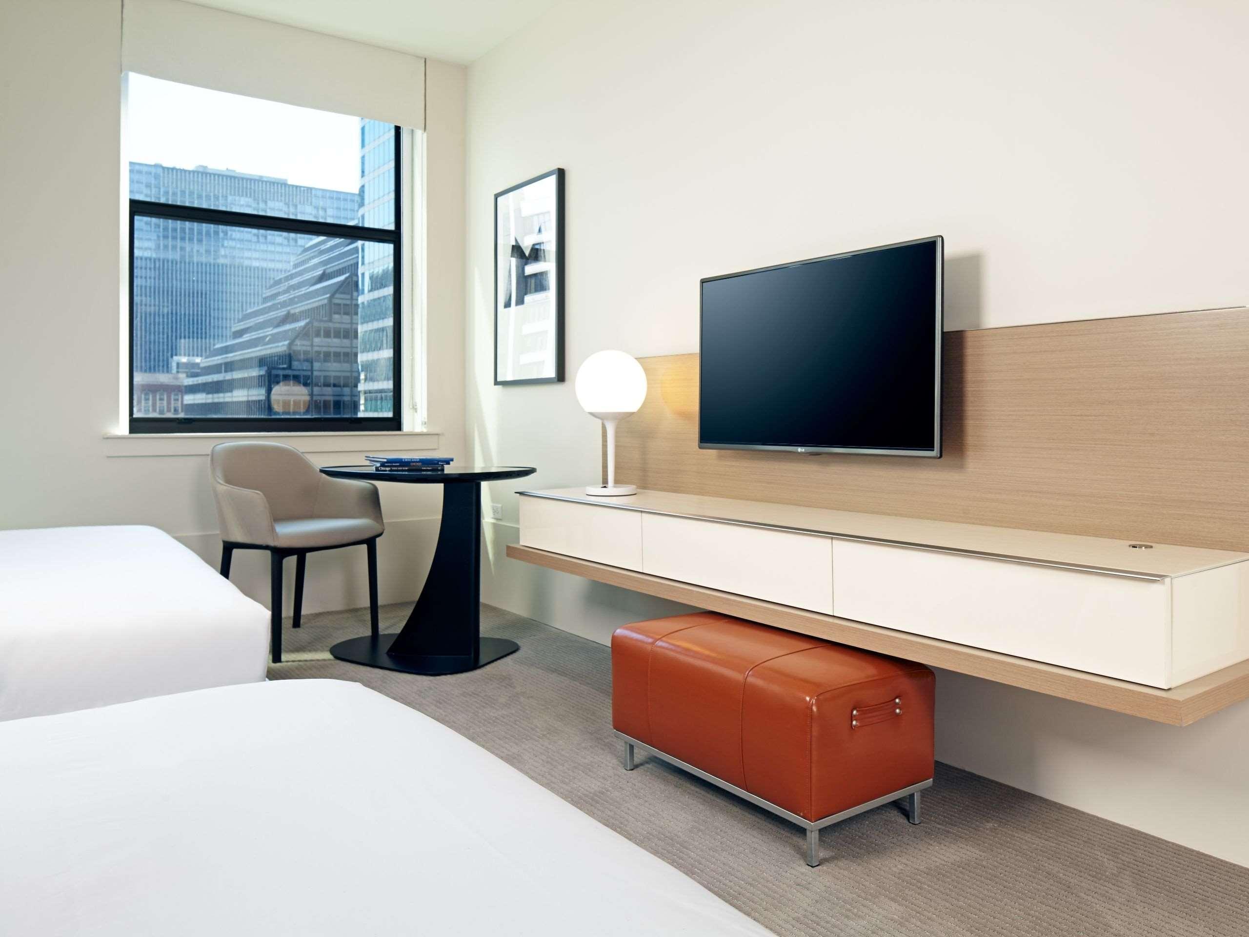 Hyatt Centric The Loop 4*