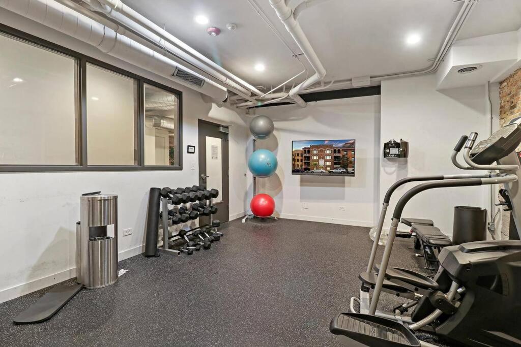 & Comfy Studio Apt Close To Shops & Dining - Montrose 210 & 212 Apartment *