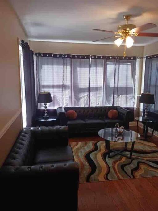 Luxury 3br, 1ba-5mins From Hyde Park Chicago