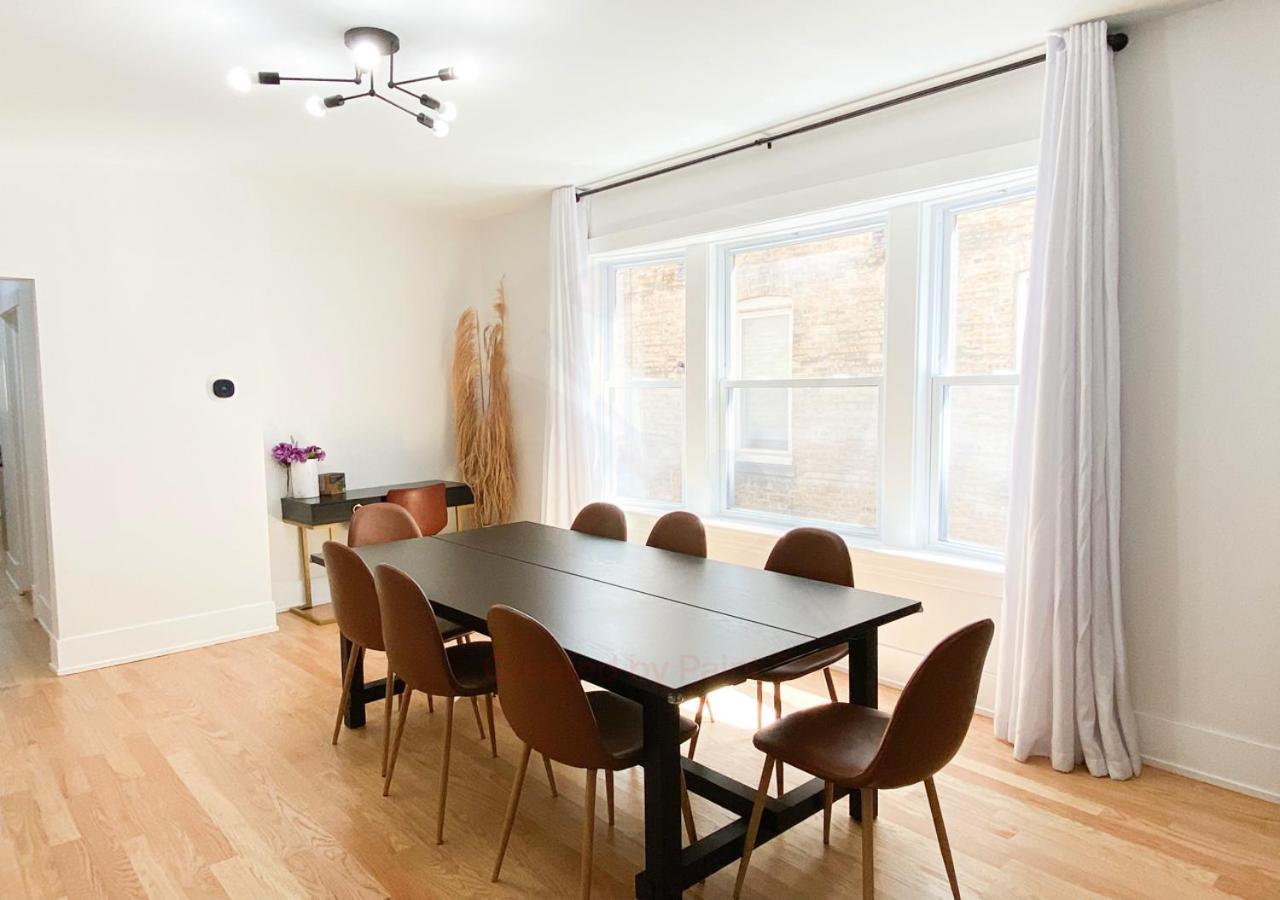 Apartment Updated 3 Bedroom In Portage Park! Free Parking!