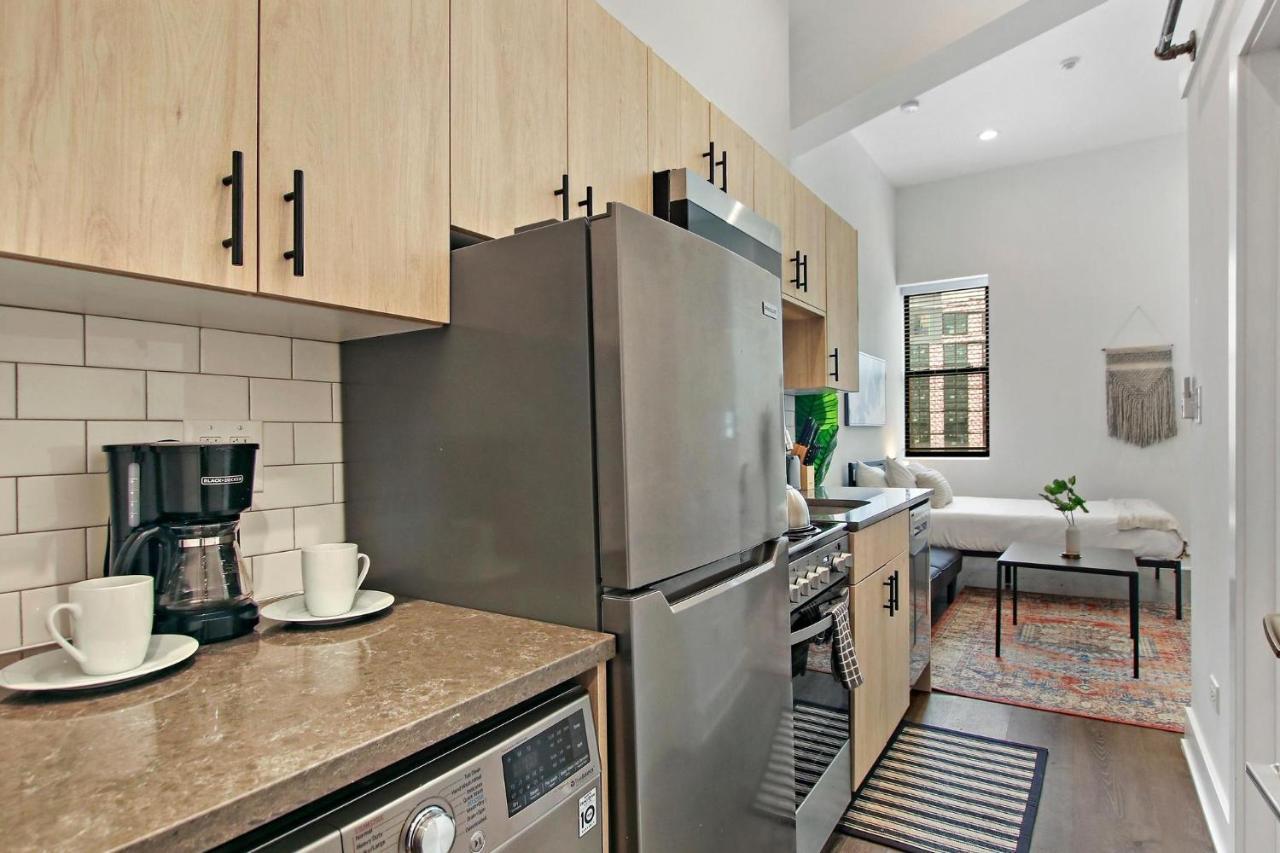 Simple Studio Apt With In-unit Laundry - Wilson 403 Chicago