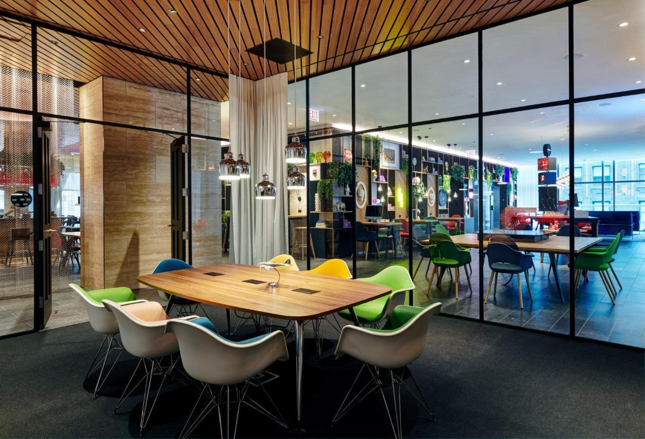Citizenm Downtown 4*
