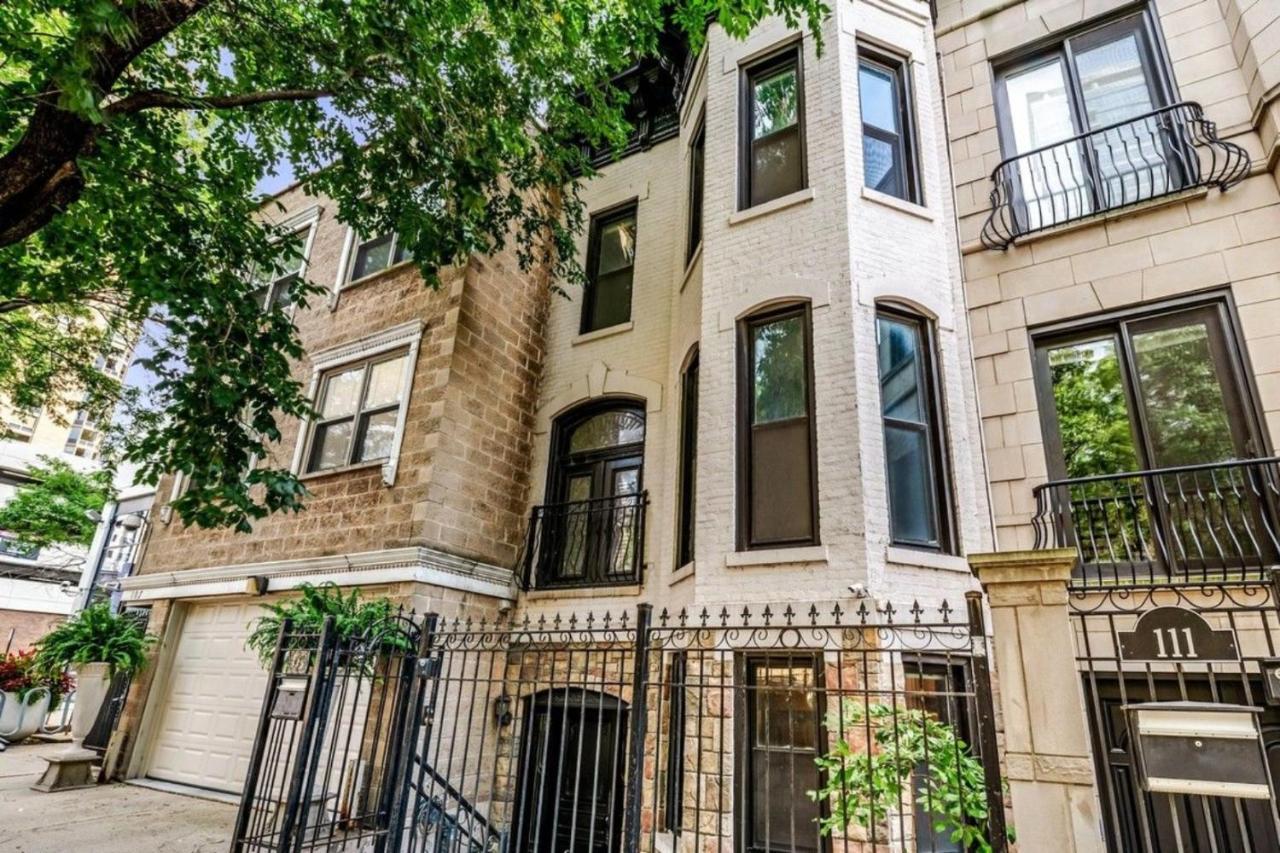 Luxurious Classic Gold Coast For 12 Guests * Chicago