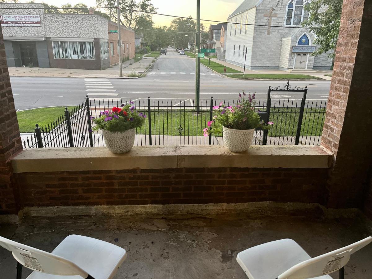 Relaxing Entire Roseland Neighborhood Unit Apartment Chicago