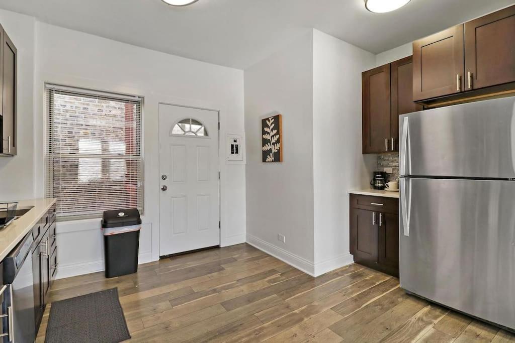 Apartment Irving Park 3br With Full Kitchen - Belle Plaine 2w