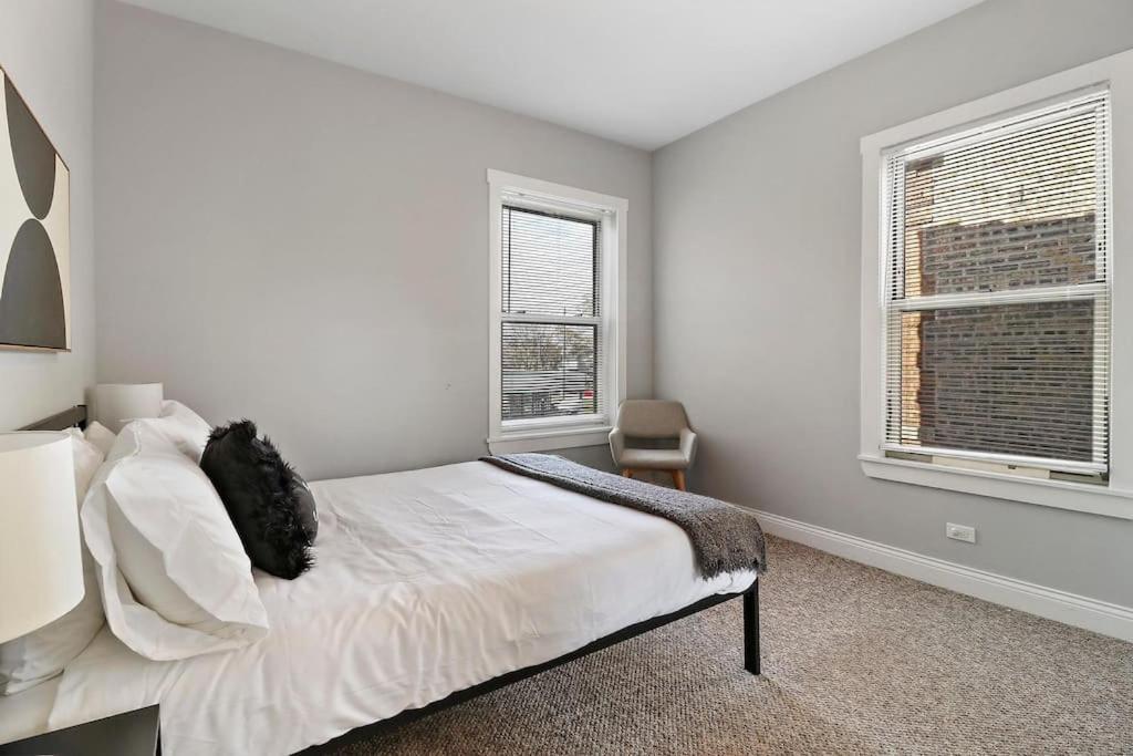Apartment Irving Park 3br With Full Kitchen - Belle Plaine 2w