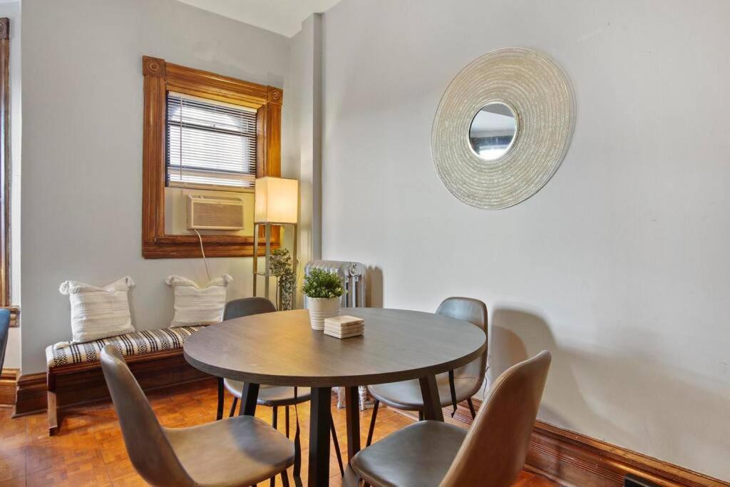 Well-equipped 4br Apt With In-unit Washer & Dryer - Broadway 2