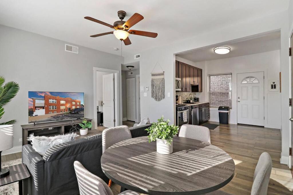 Irving Park 3br With Full Kitchen - Belle Plaine 2w Apartment