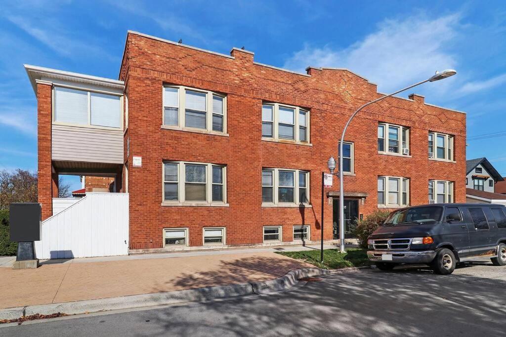 Irving Park 3br With Full Kitchen - Belle Plaine 2w Chicago