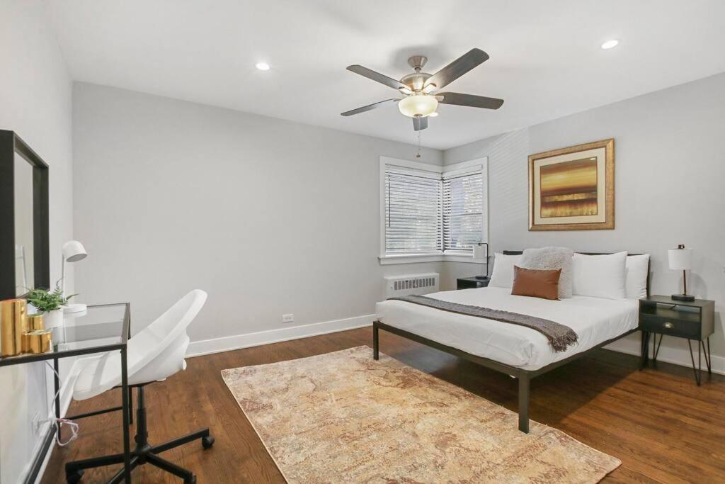 Vibrant 2br Apt Close To And Park - Sheridan 1 Apartment *