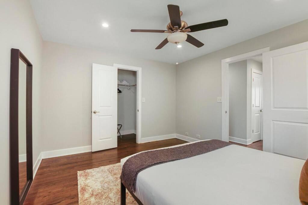 Vibrant 2br Apt Close To And Park - Sheridan 1 *