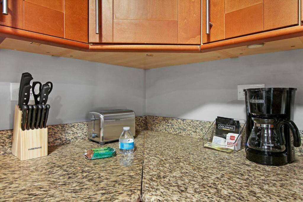 Apartment Chic 1br With Modern Comforts - Barry Ga
