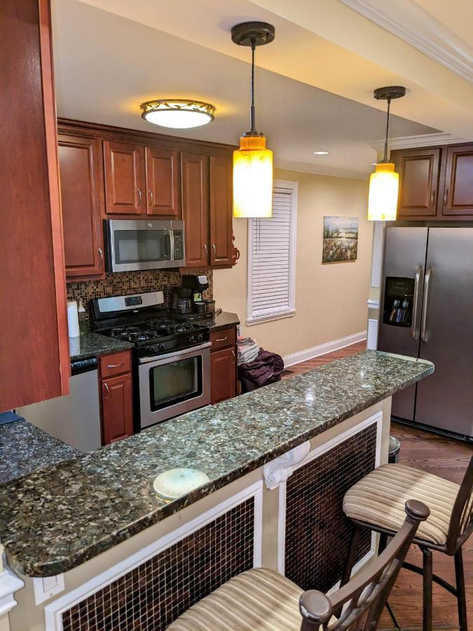 6 Bd 4 Ba With 2 Car Garage Parking Holiday home
