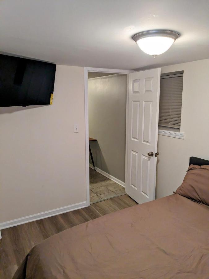 6 Bd 4 Ba With 2 Car Garage Parking *