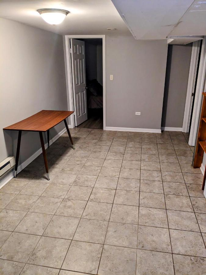6 Bd 4 Ba With 2 Car Garage Parking Holiday home Chicago