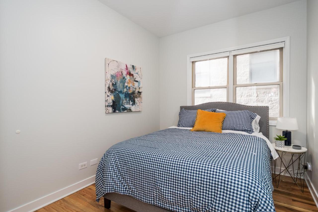 Vibrant And Modern 2-bedroom Near Downtown Chicago
