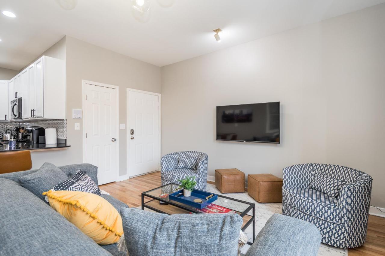 Apartment Vibrant And Modern 2-bedroom Near Downtown