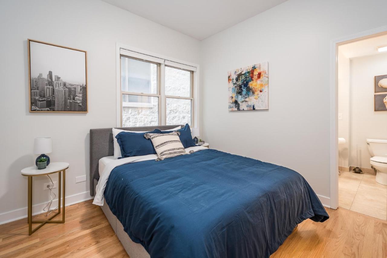 Apartment Vibrant And Modern 2-bedroom Near Downtown Chicago
