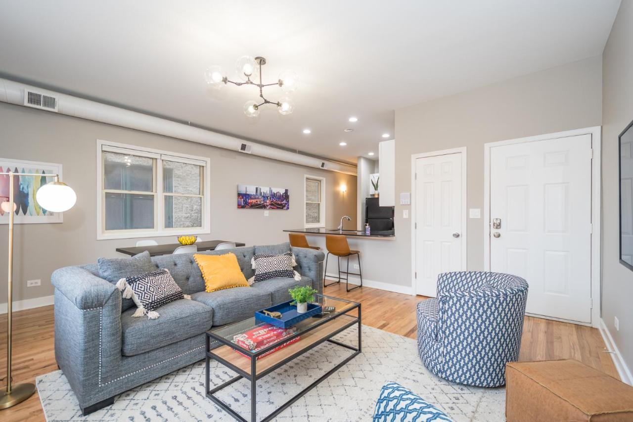 Vibrant And Modern 2-bedroom Near Downtown * Chicago