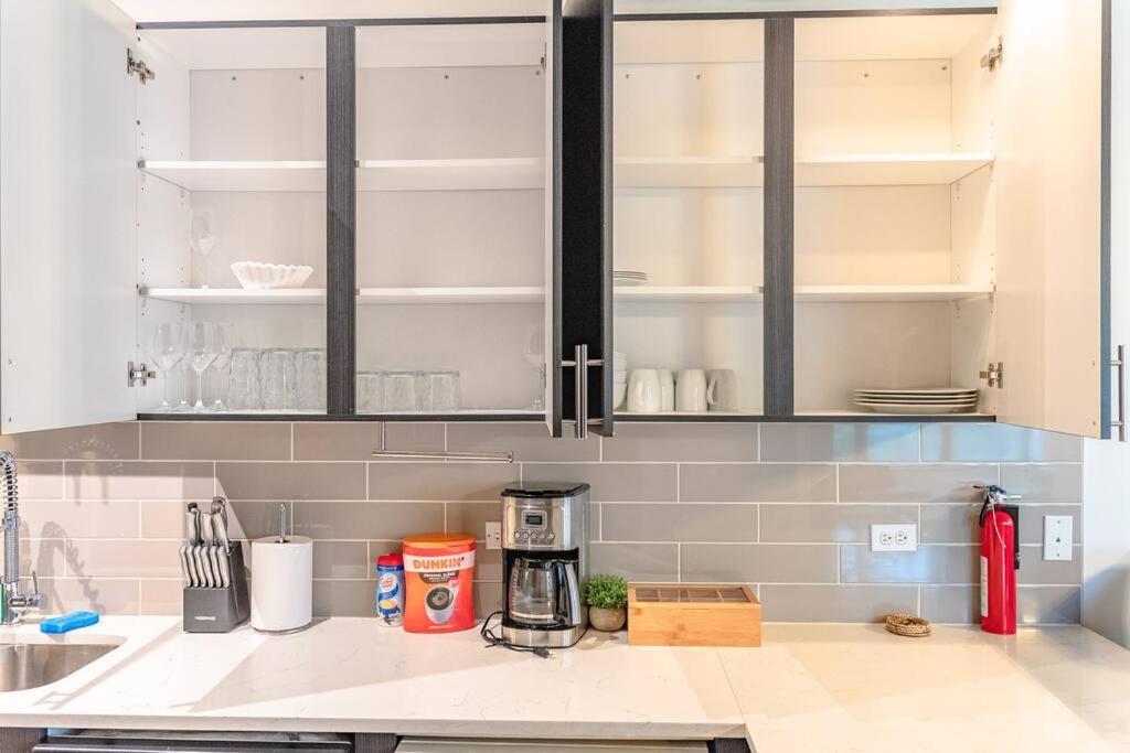 Mccormick Place Spacious Family Heaven 3b-2b With Optional Parking That Sleeps Up To 10 * Chicago