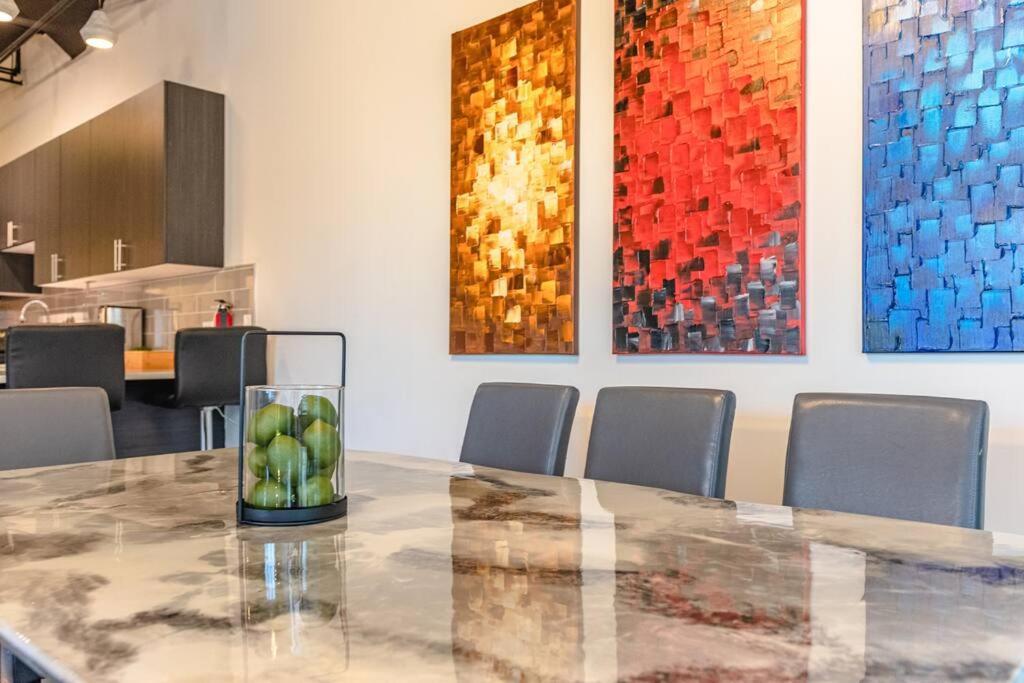 Mccormick Place Spacious Family Heaven 3b-2b With Optional Parking That Sleeps Up To 10 Apartment Chicago