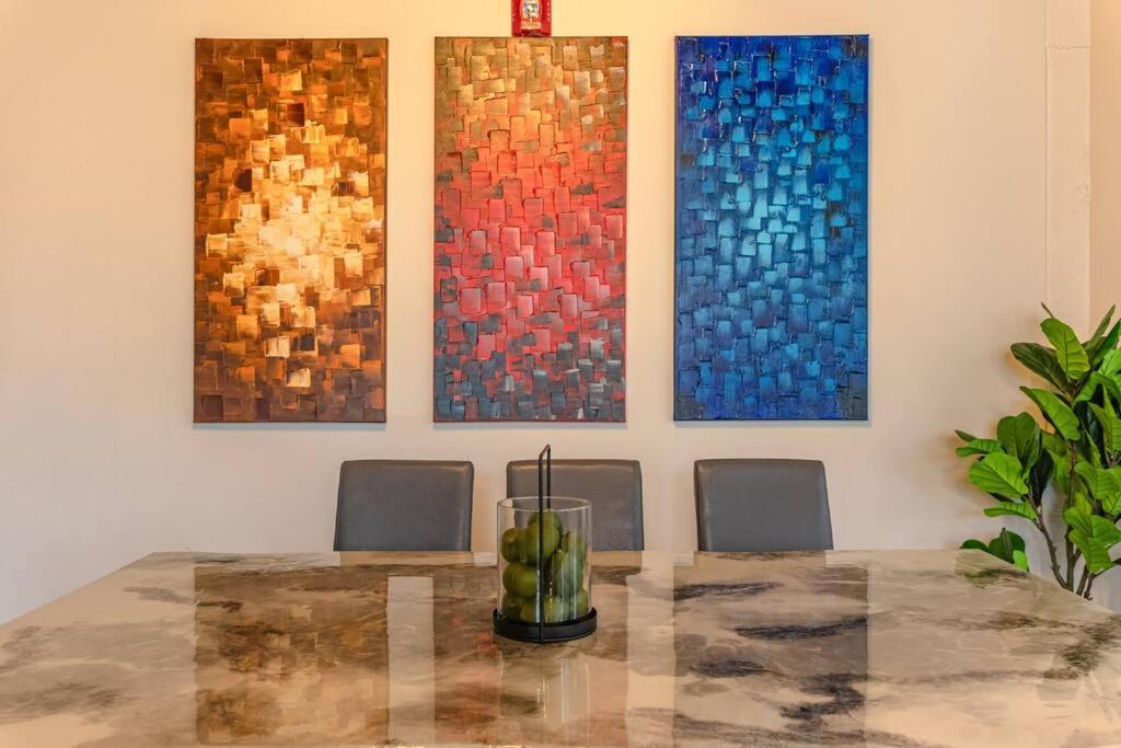 Mccormick Place Spacious Family Heaven 3b-2b With Optional Parking That Sleeps Up To 10 Apartment *