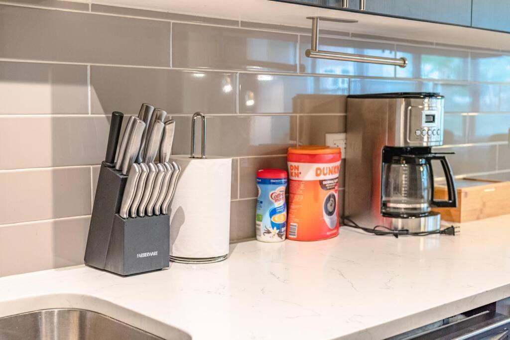 Mccormick Place Spacious Family Heaven 3b-2b With Optional Parking That Sleeps Up To 10 Apartment