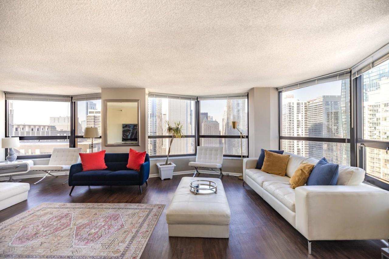 3br Stunning Spacious Sky Loft Indoor Pool, Parking & Incredible Views