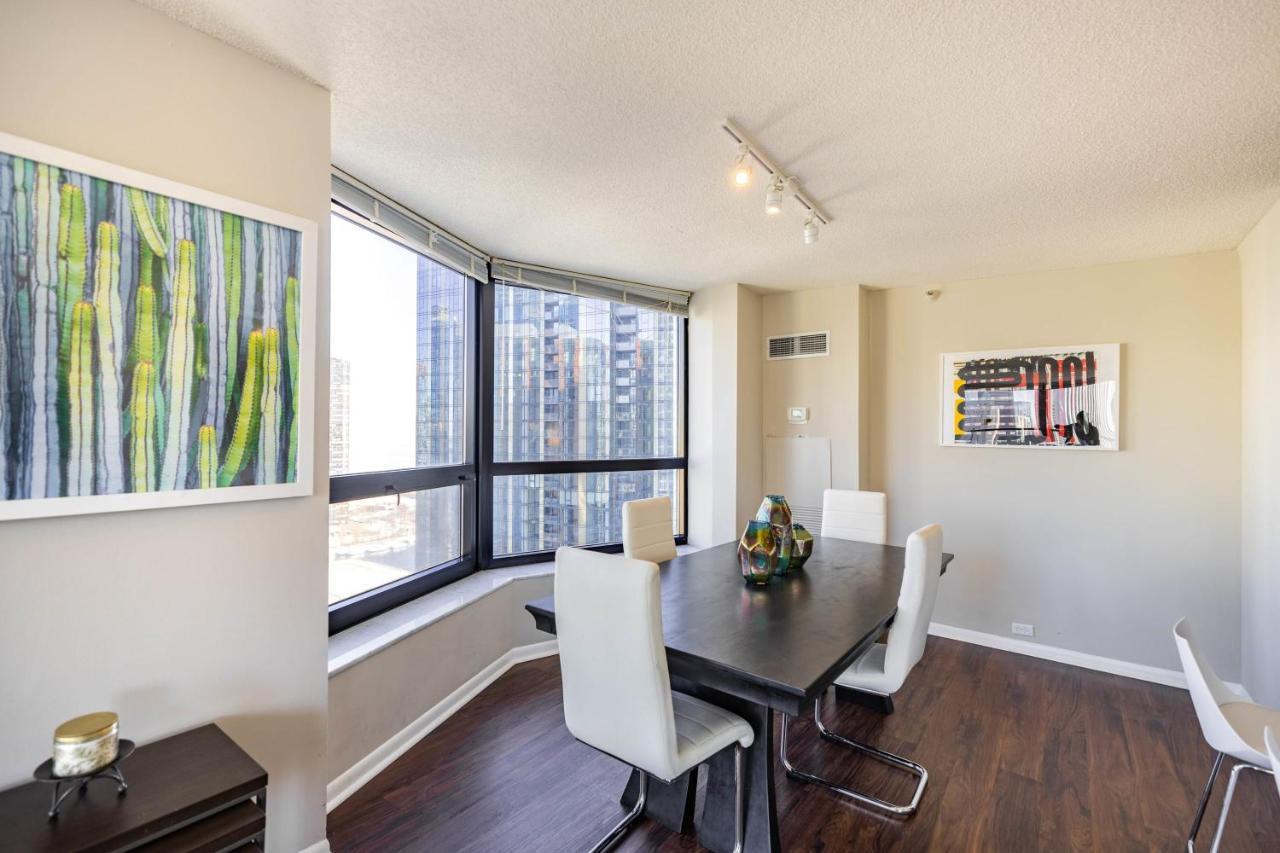 3br Stunning Spacious Sky Loft Indoor Pool, Parking & Incredible Views *