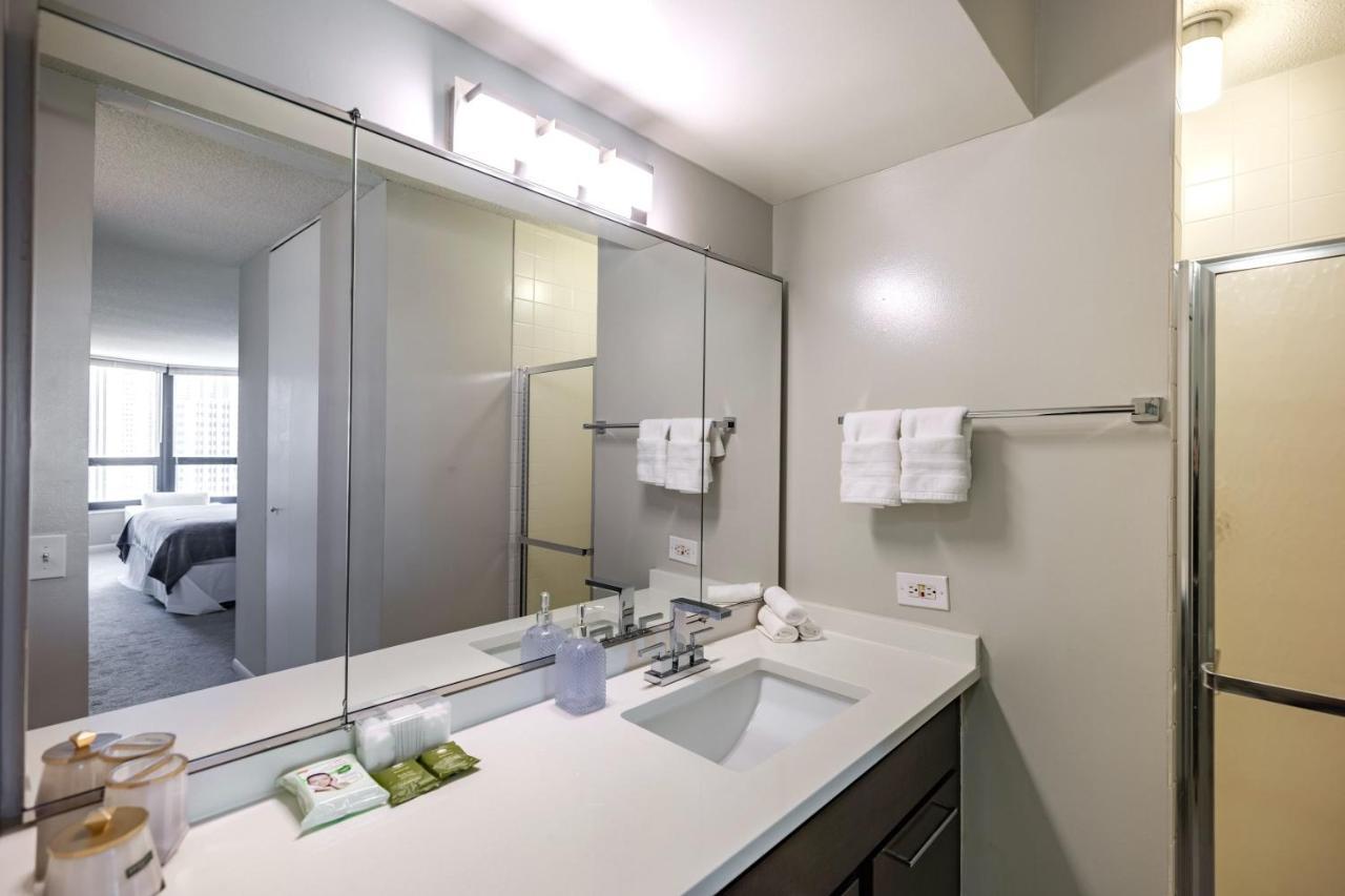 3br Stunning Spacious Sky Loft Indoor Pool, Parking & Incredible Views * Chicago