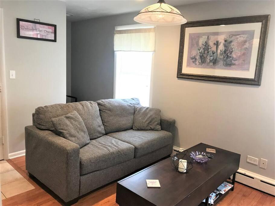 15 Min Ohare/rivers Casino/downtown & Parking2 Apartment *