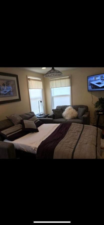 Apartment 15 Min Ohare/rivers Casino/downtown & Parking2 Chicago
