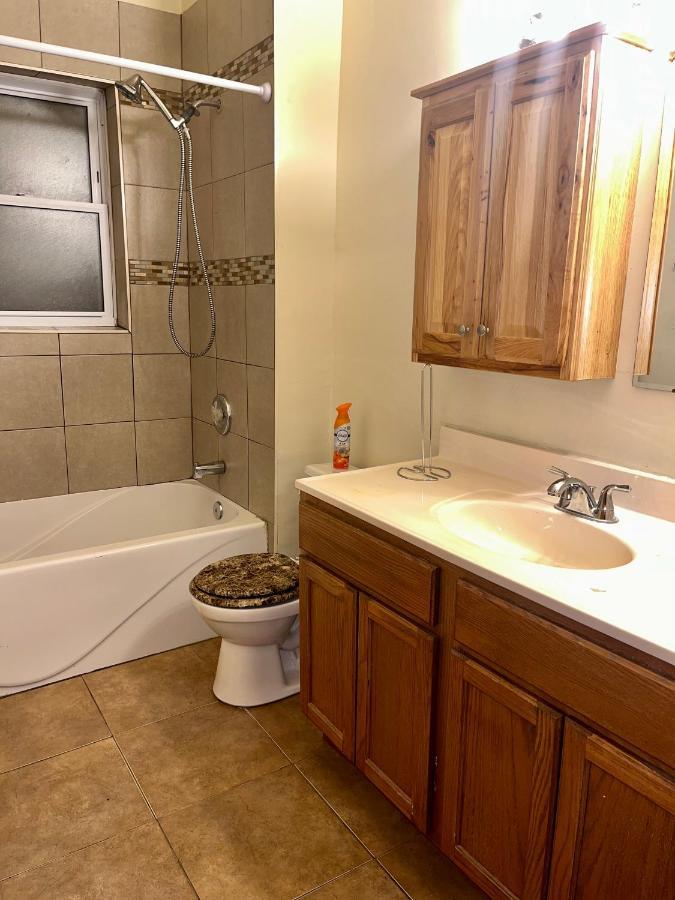 Relaxing Entire Roseland Neighborhood Unit Apartment Chicago