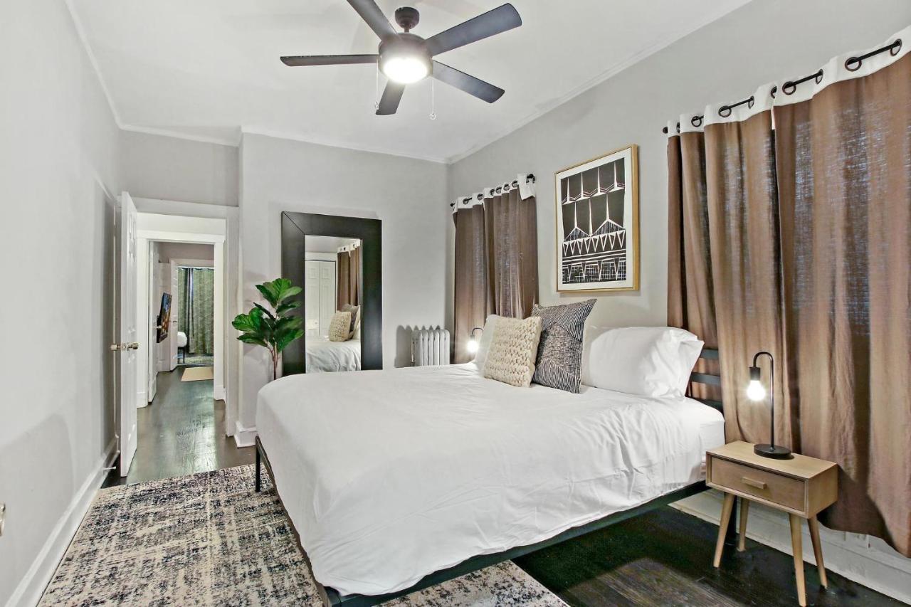 Apartment 2br Comfy & Artistic Apt Outfitted For Comfort - Francisco 1 Chicago