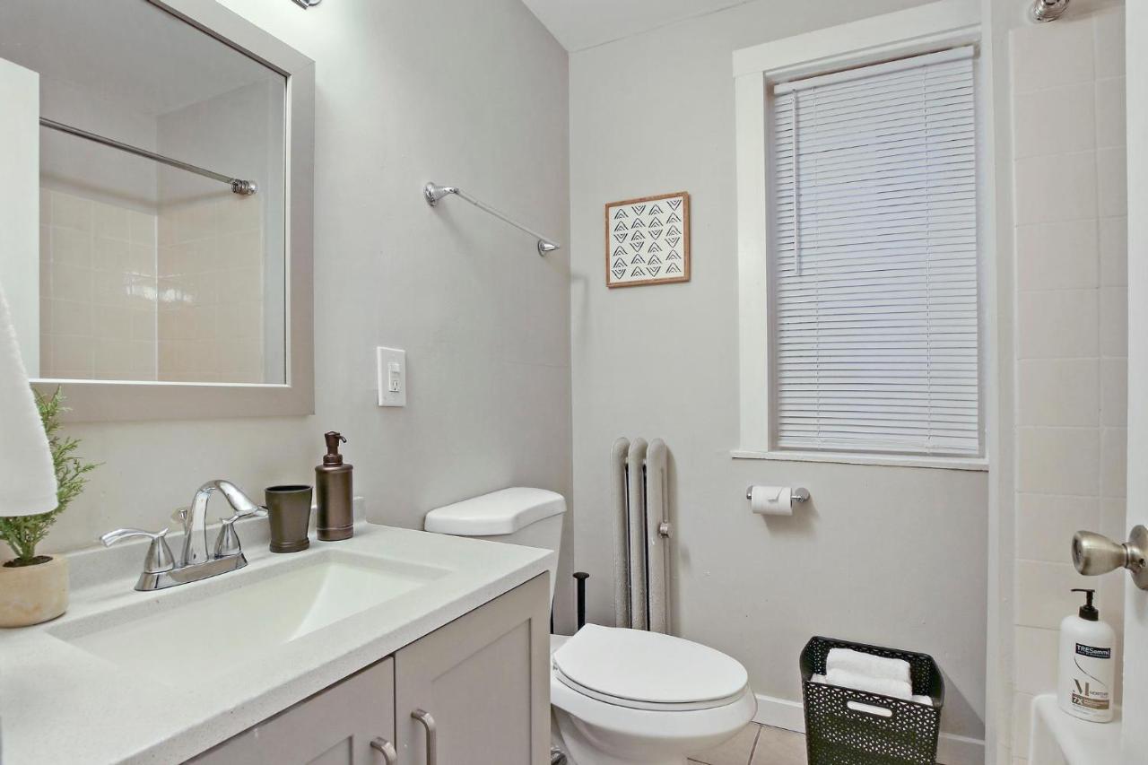 2br Comfy & Artistic Apt Outfitted For Comfort - Francisco 1
