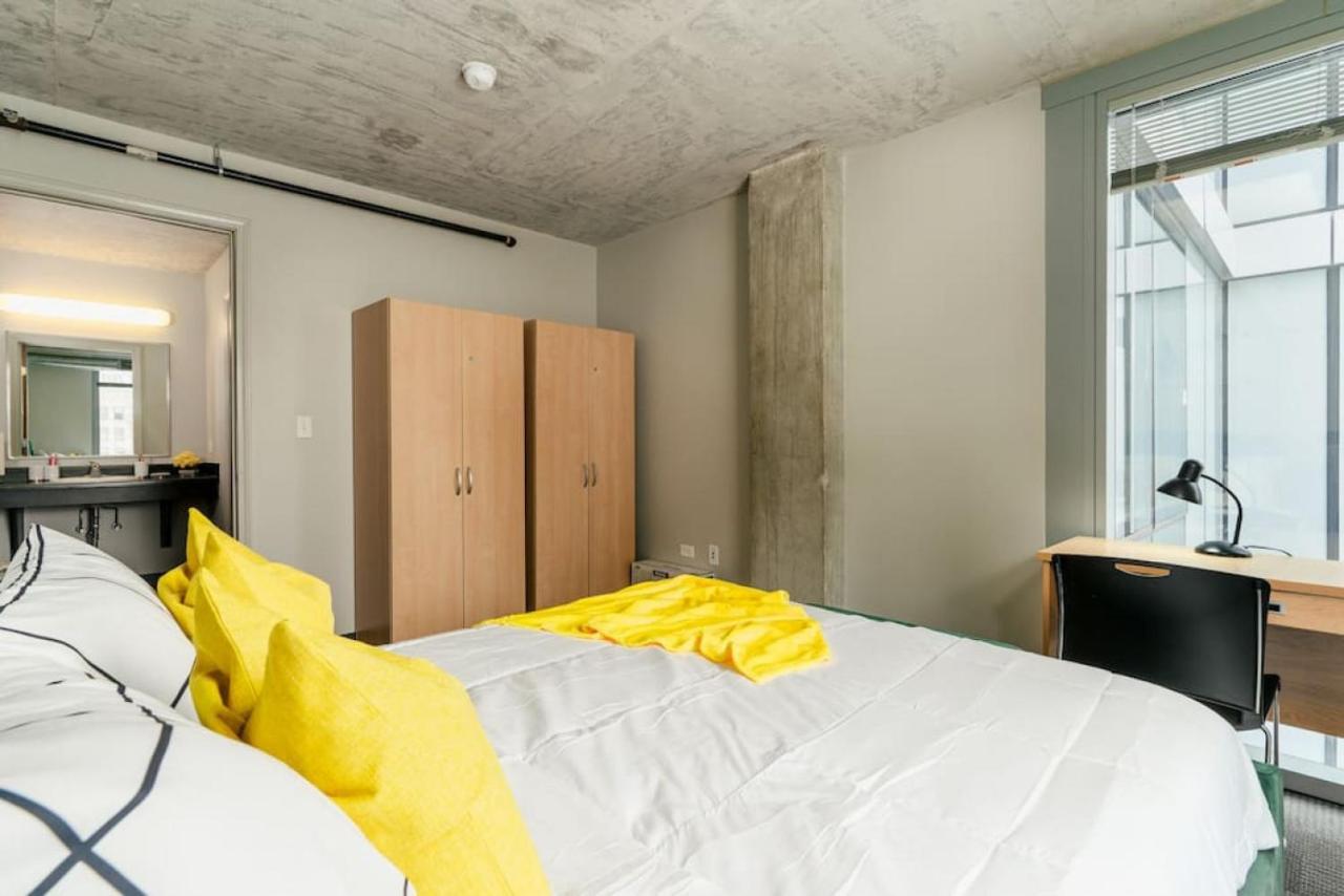 Affordable 2-bedroom On Wabash * Chicago